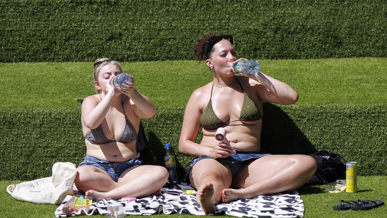 UK breaks hottest May day record