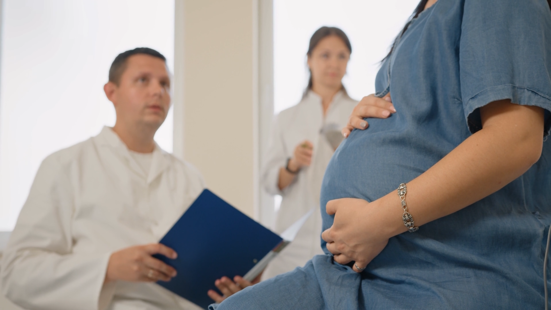 US Birth Rates Hit Historic Lows: What’s Stopping Gen Z & Millennials?