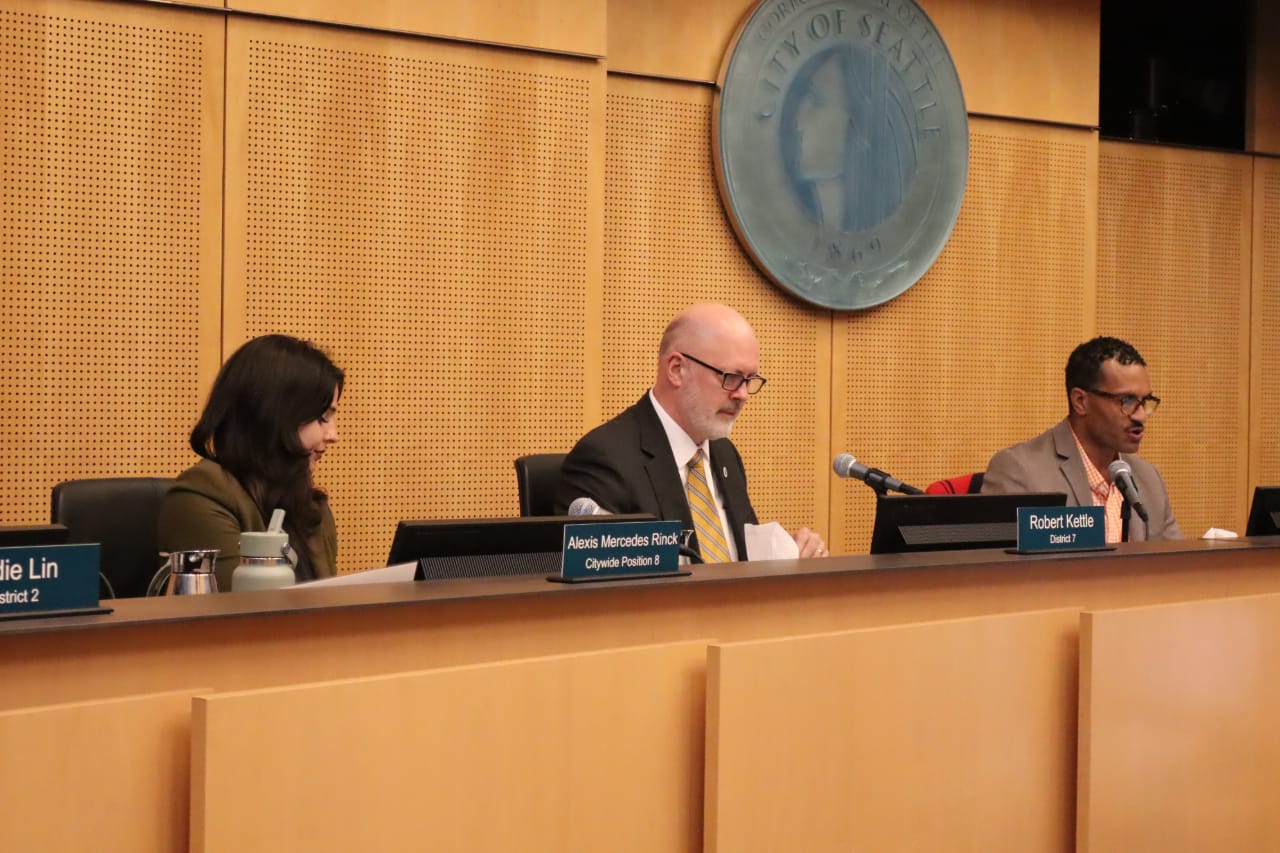 Wilson's Transit Measure Advances Out of Council Committee Intact