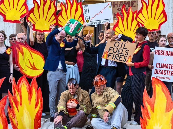 Campaigners outside Shell HQ