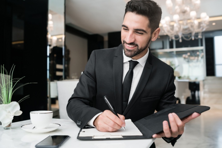 The smart entrepreneur's checklist: Finance, legal and personal brand