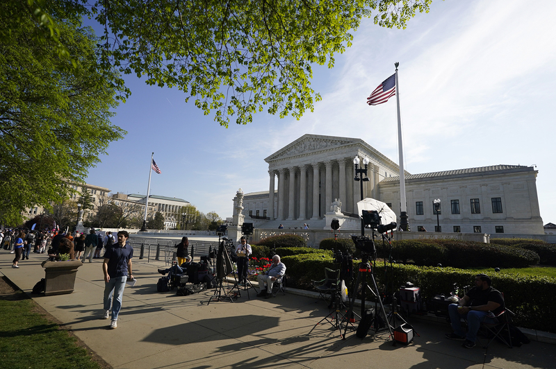 WASHINGTON, DC - APRIL 01: Members of the media set up outside the U.S. Supreme Court ahead of U.S. President Donald Trump's expected arrival on April 01, 2026 in Washington, DC. The Supreme Court is hearing oral arguments in Trump v. Barbara to determine if President Trump's executive order ending birthright citizenship is constitutional. According to historians and the Court, this is the first time a sitting president has attended oral arguments at the nation's highest court. (Photo by Al Drago/Getty Imag